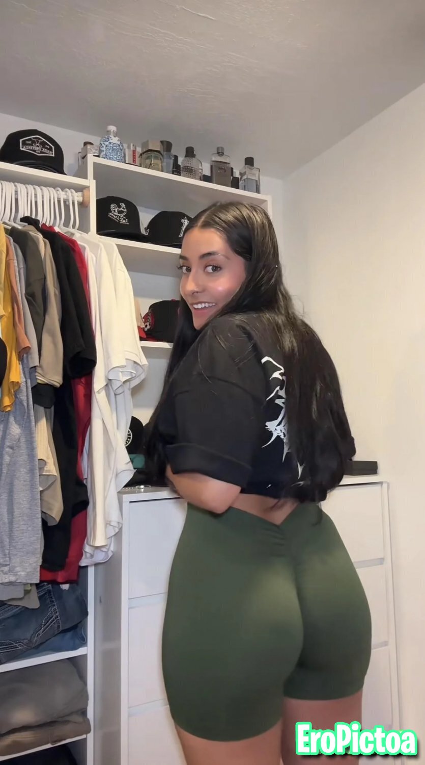 Goon for korayma photo featuring Thick