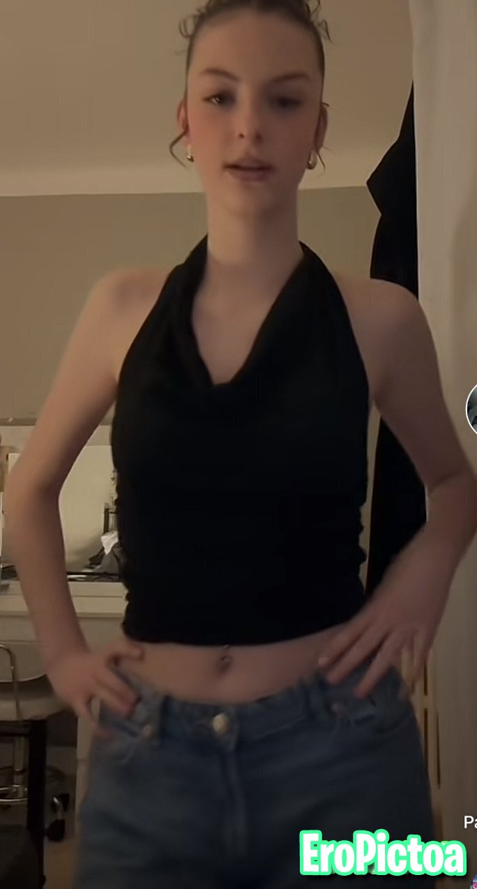 Cecilya goon fuel photo featuring piercing