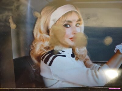 Thumbnail for 💋 A short N' sweet Sabrina Carpenter horny gooning facial cum tribute 💋