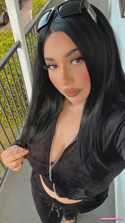 Thumbnail for Can’t stop gooning to my sexy Latina cousin