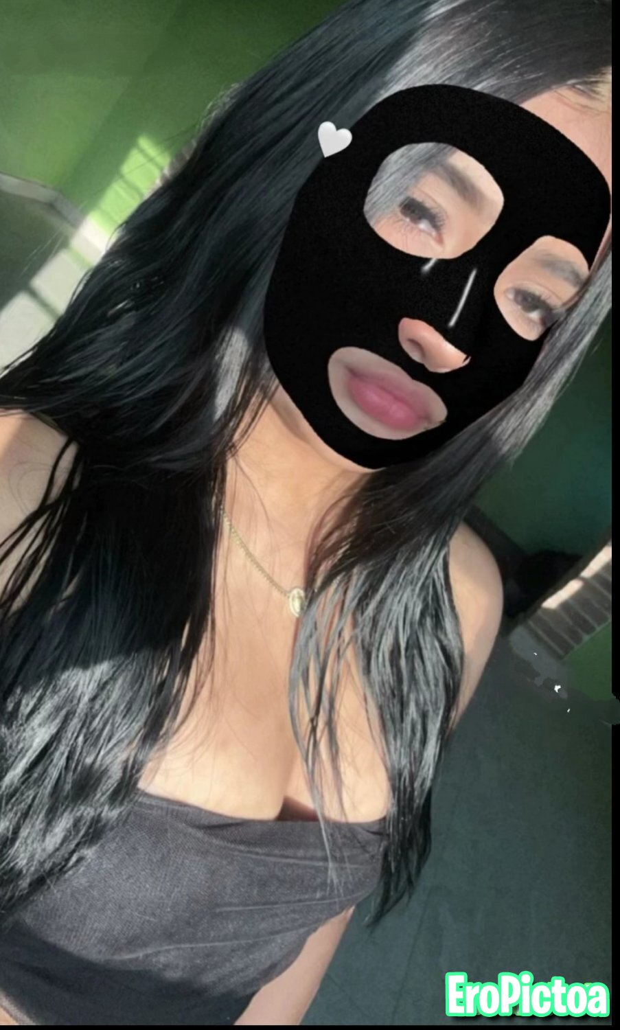 Quiero leche🤤 photo featuring Nalgonas