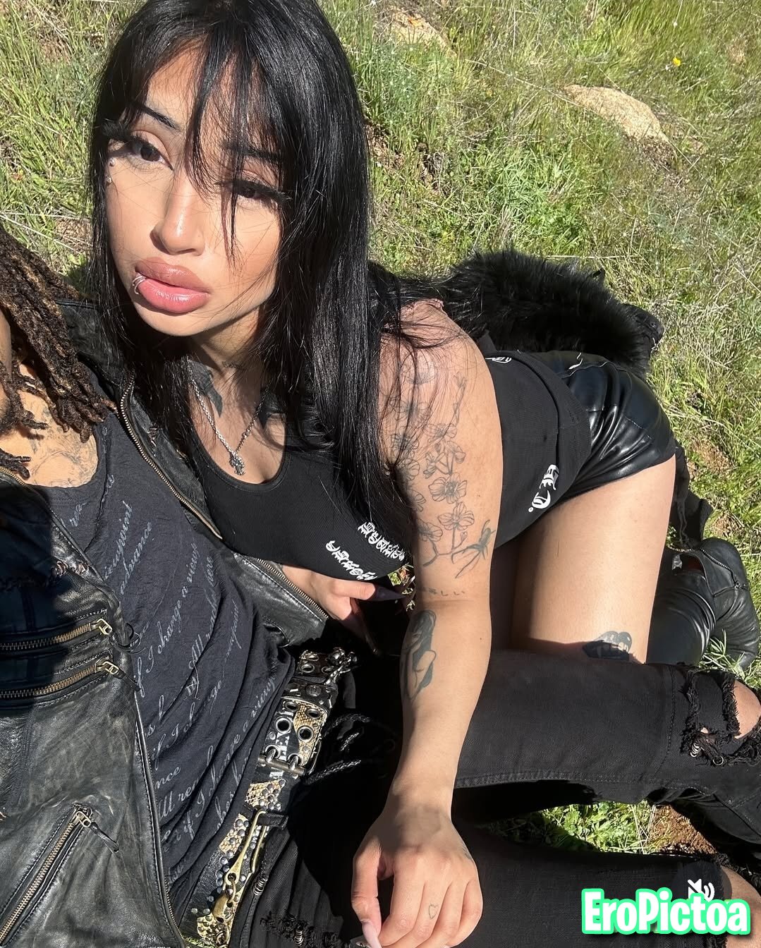 Sexy DSL Goon Fuel photo featuring lip fetish - Part 23