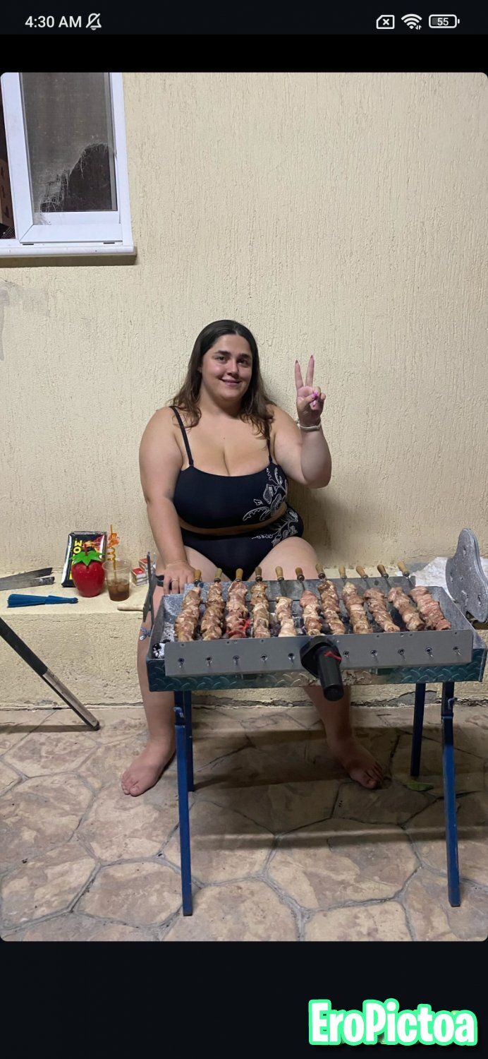 HUGE UDDER BBW photo