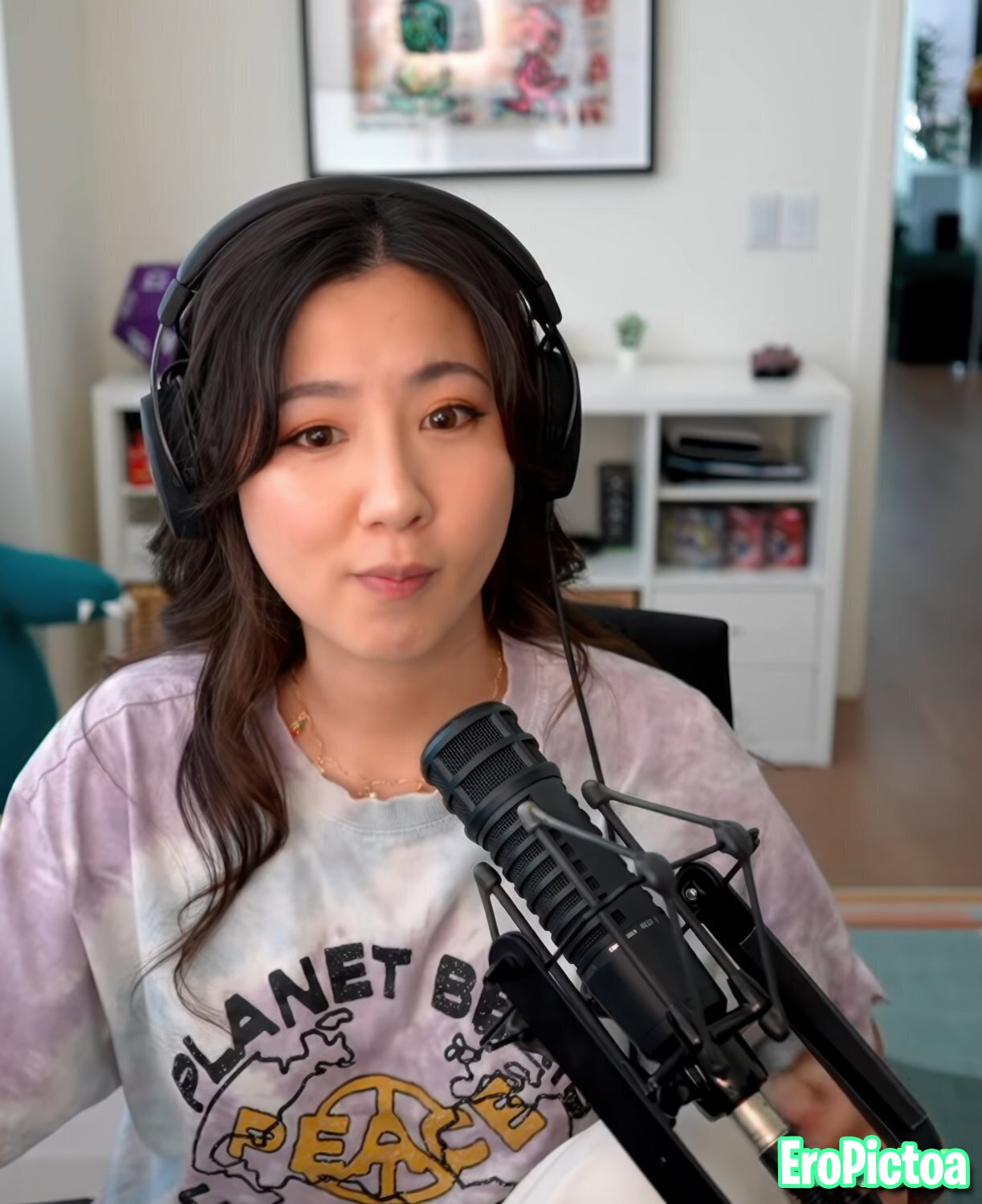 Fuslie [2] photo featuring chinese - Part 2