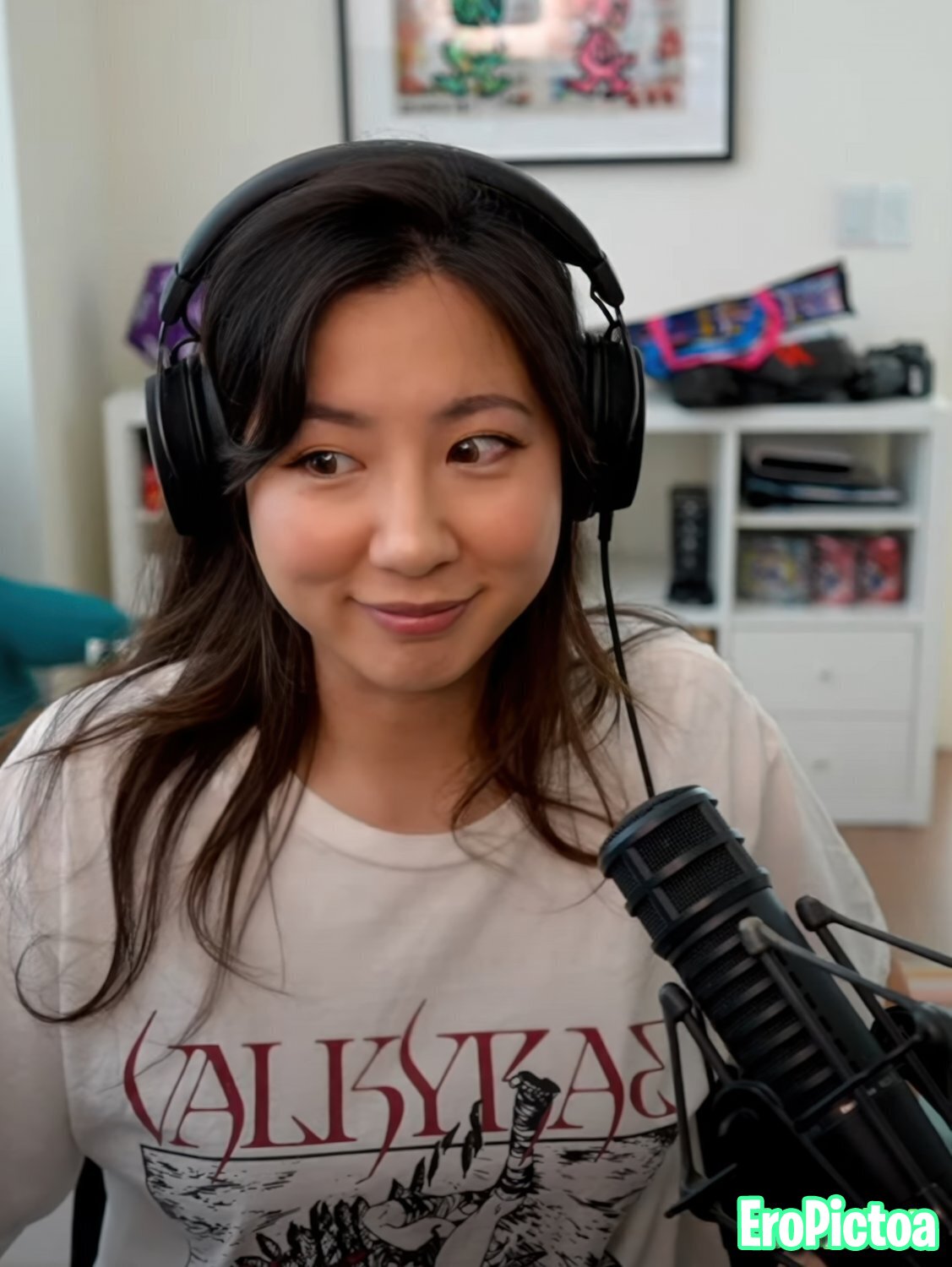 Fuslie [2] photo featuring influencer - Part 51