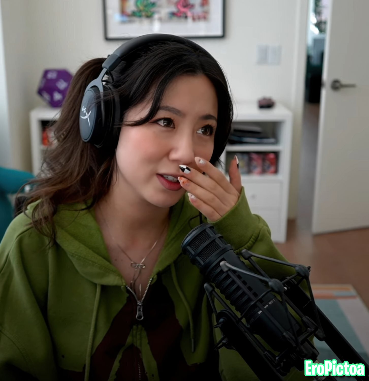 Fuslie [2] photo featuring brunette asian - Part 69