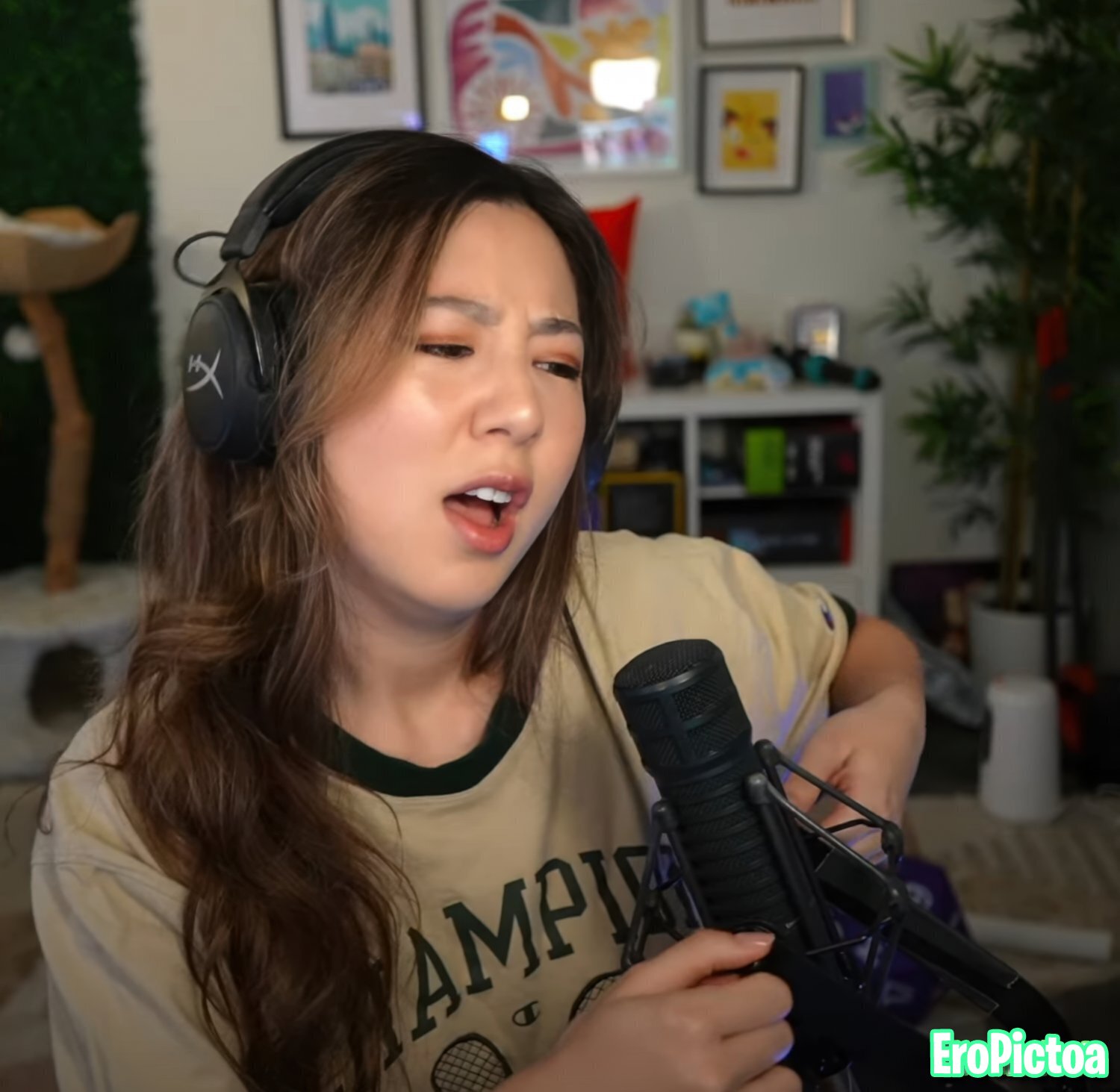 Fuslie [2] photo featuring brunette asian - Part 9
