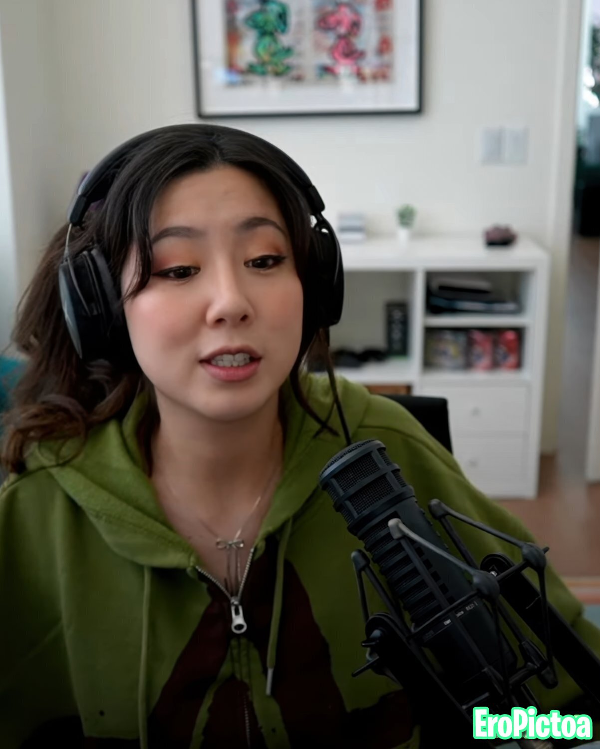 Fuslie [2] photo featuring youtube - Part 80