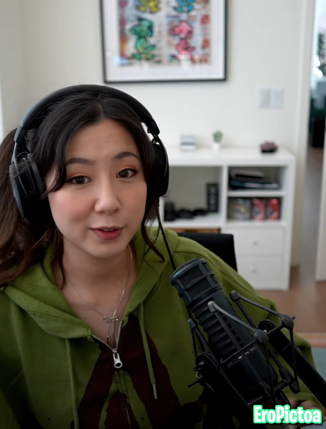 Fuslie [2] photo featuring influencer - Part 81