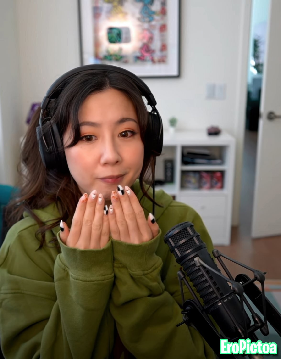 Fuslie [2] photo featuring brunette asian - Part 84