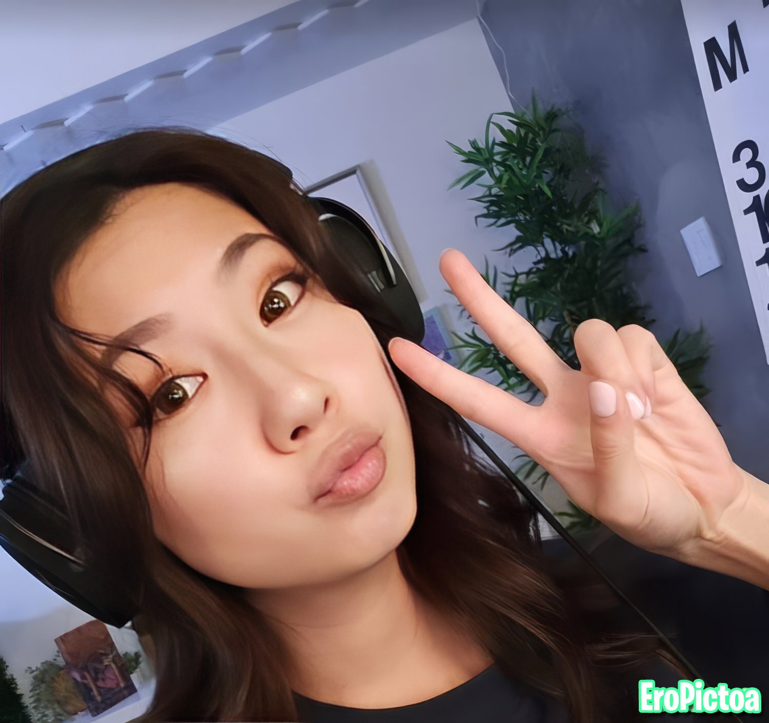 Fuslie photo featuring chinese american - Part 22