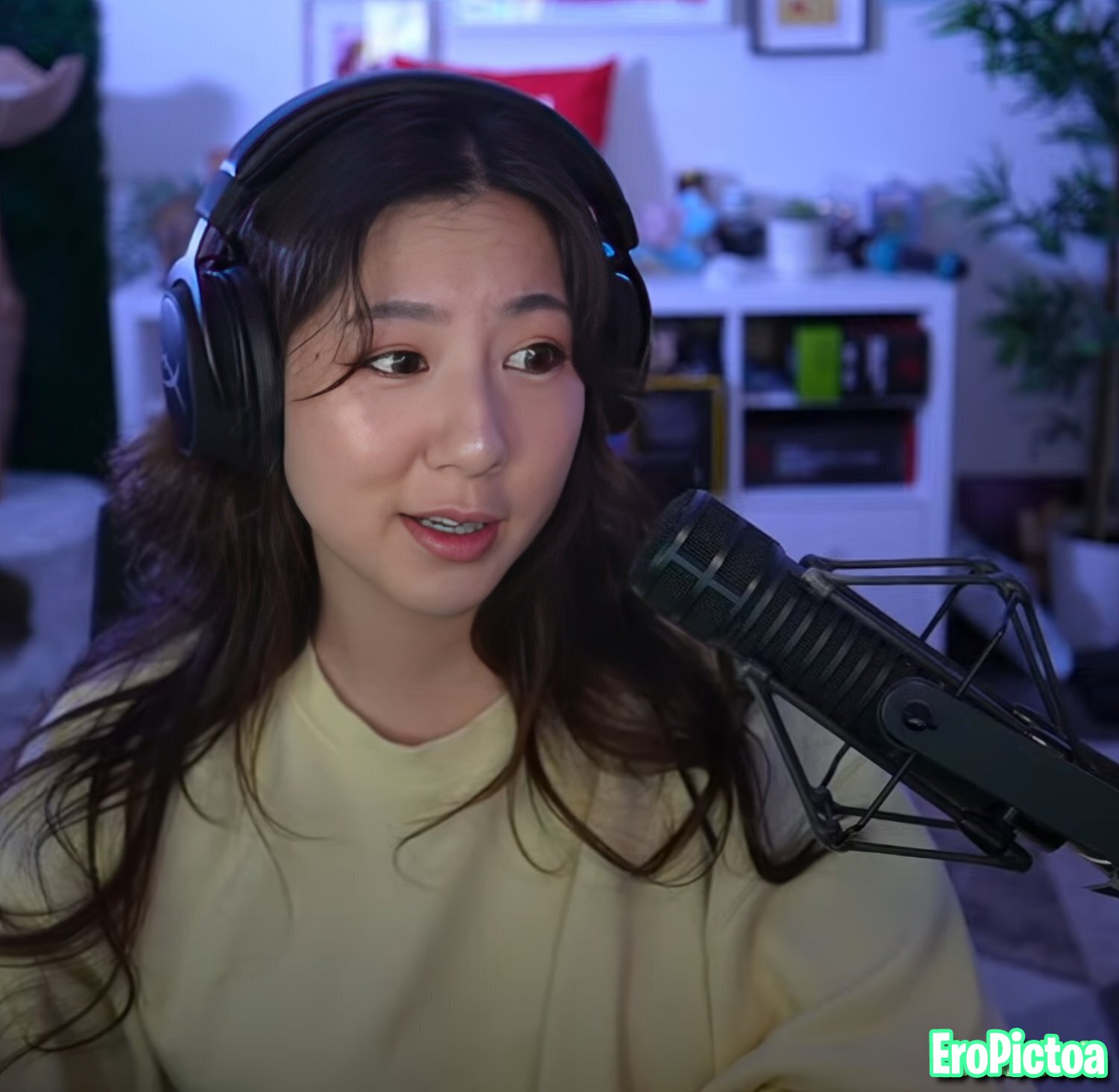 Fuslie photo featuring chinese american - Part 6
