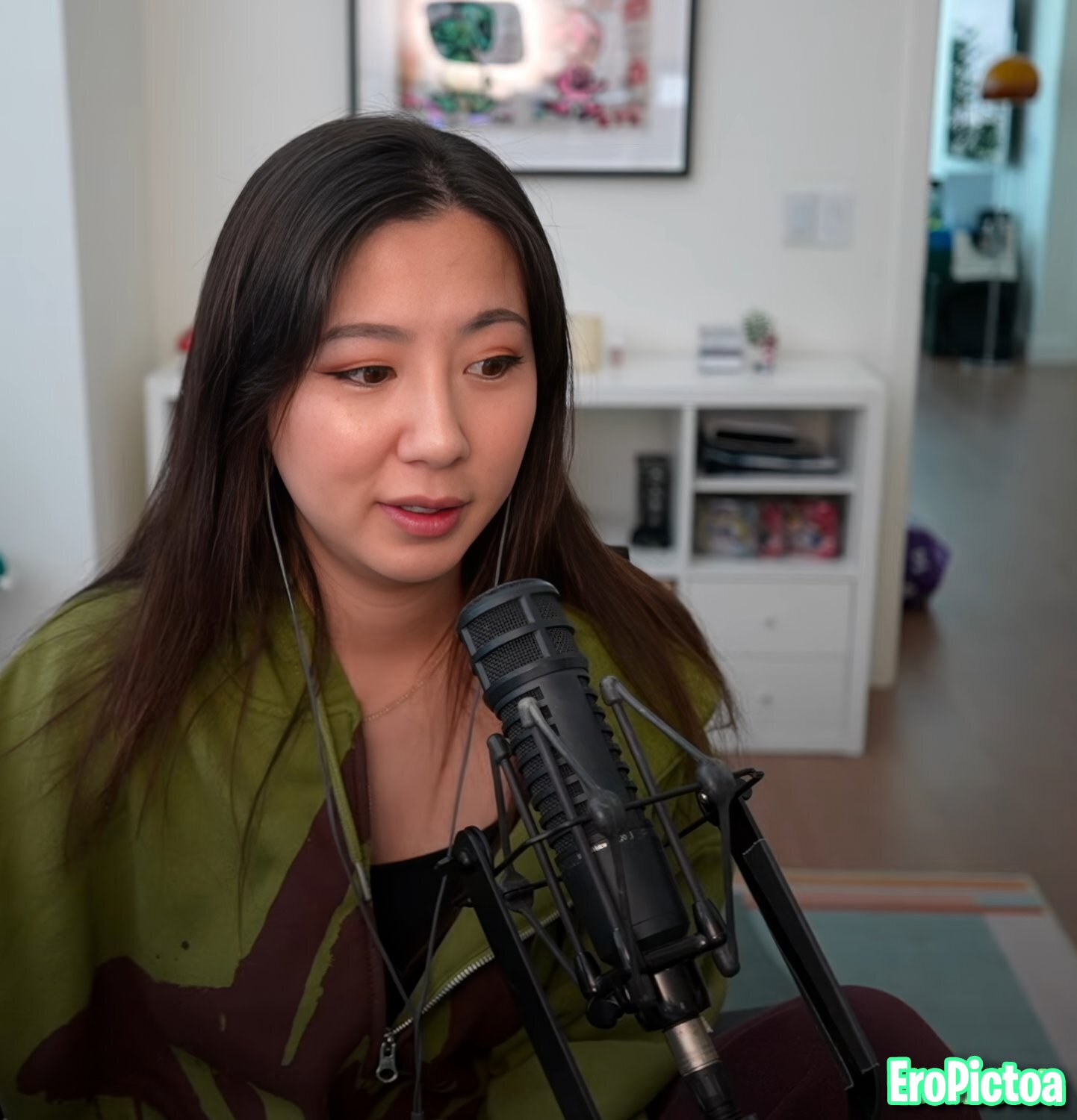 Fuslie [3] photo featuring american - Part 6