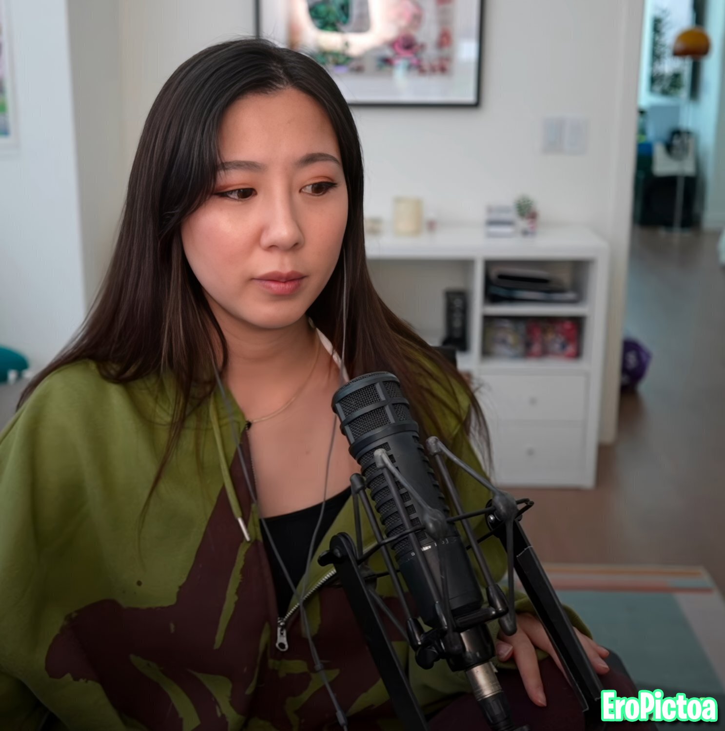 Fuslie [3] photo featuring streamer - Part 29