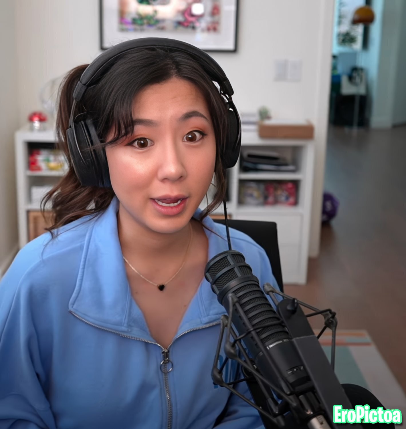 Fuslie [3] photo featuring brunette - Part 2