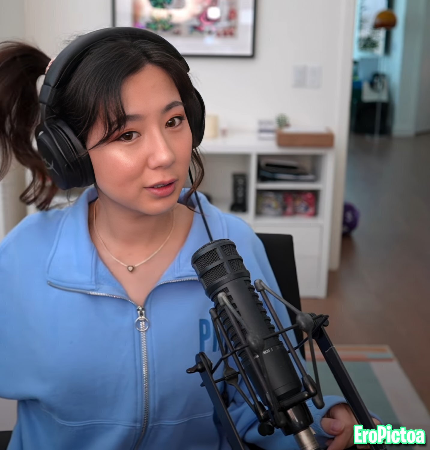 Fuslie [3] photo featuring brown eyes - Part 64