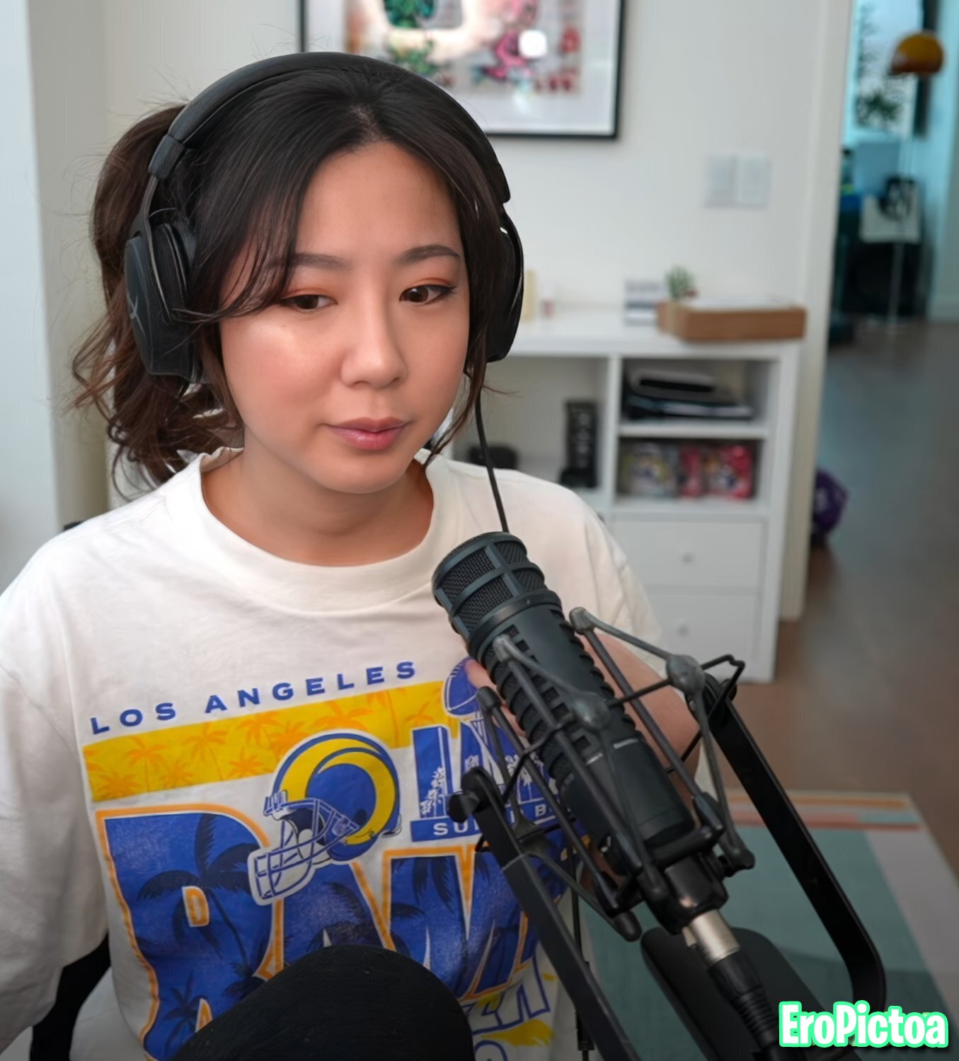 Fuslie [3] photo featuring twitch streamer - Part 85