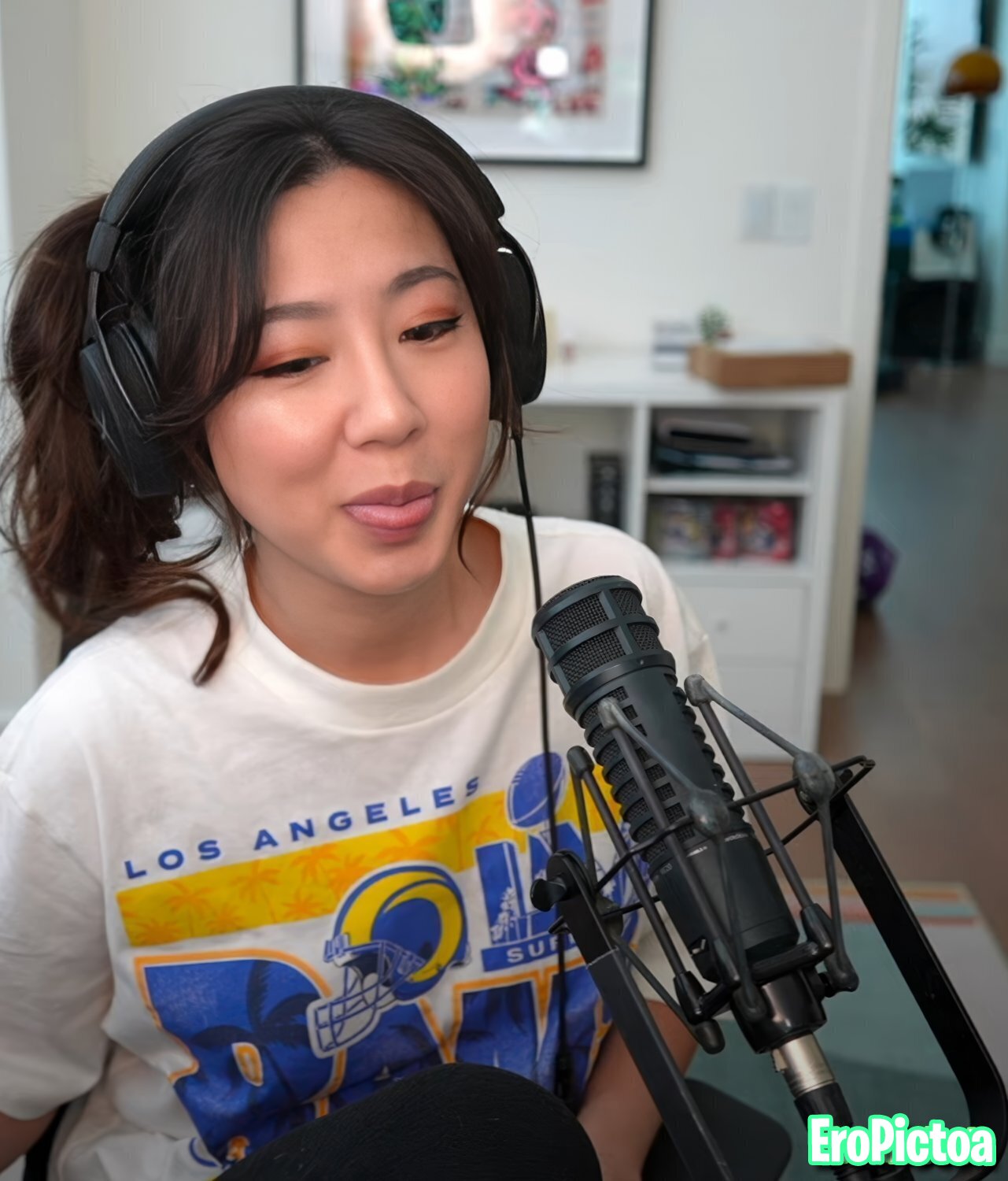 Fuslie [3] photo featuring petite - Part 99