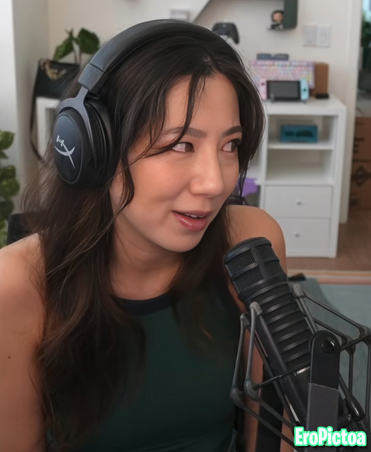Fuslie [12] photo featuring chinese - Part 18