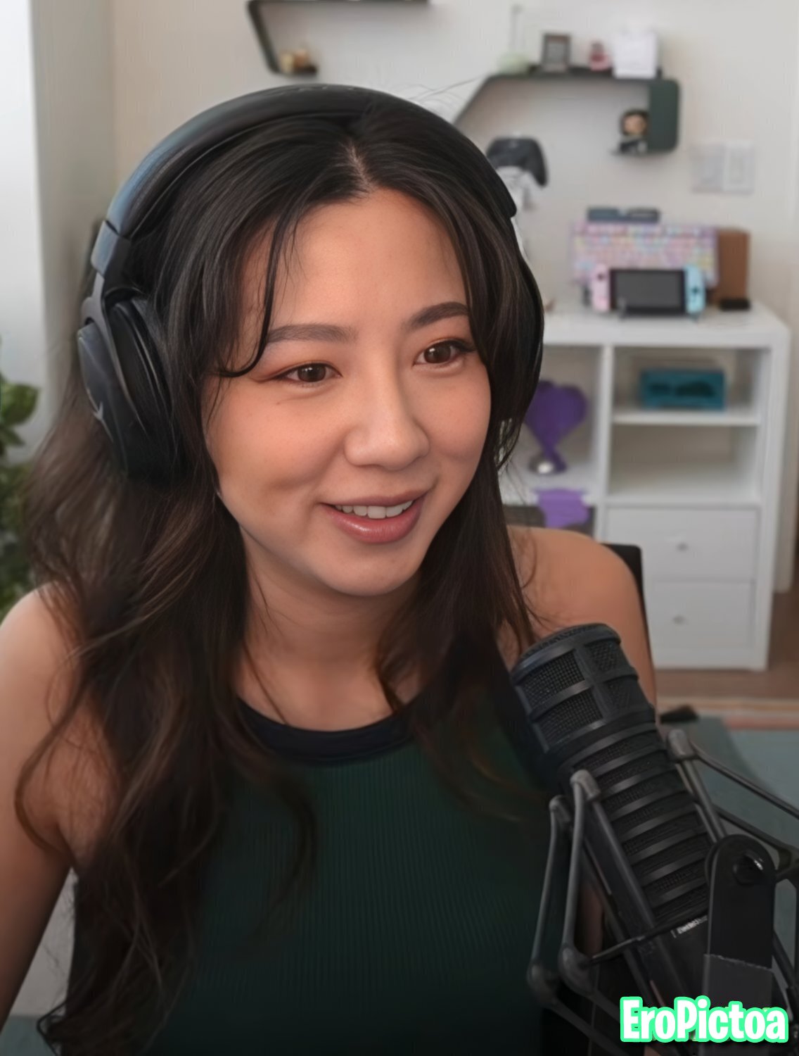 Fuslie [12] photo featuring twitch streamer - Part 26
