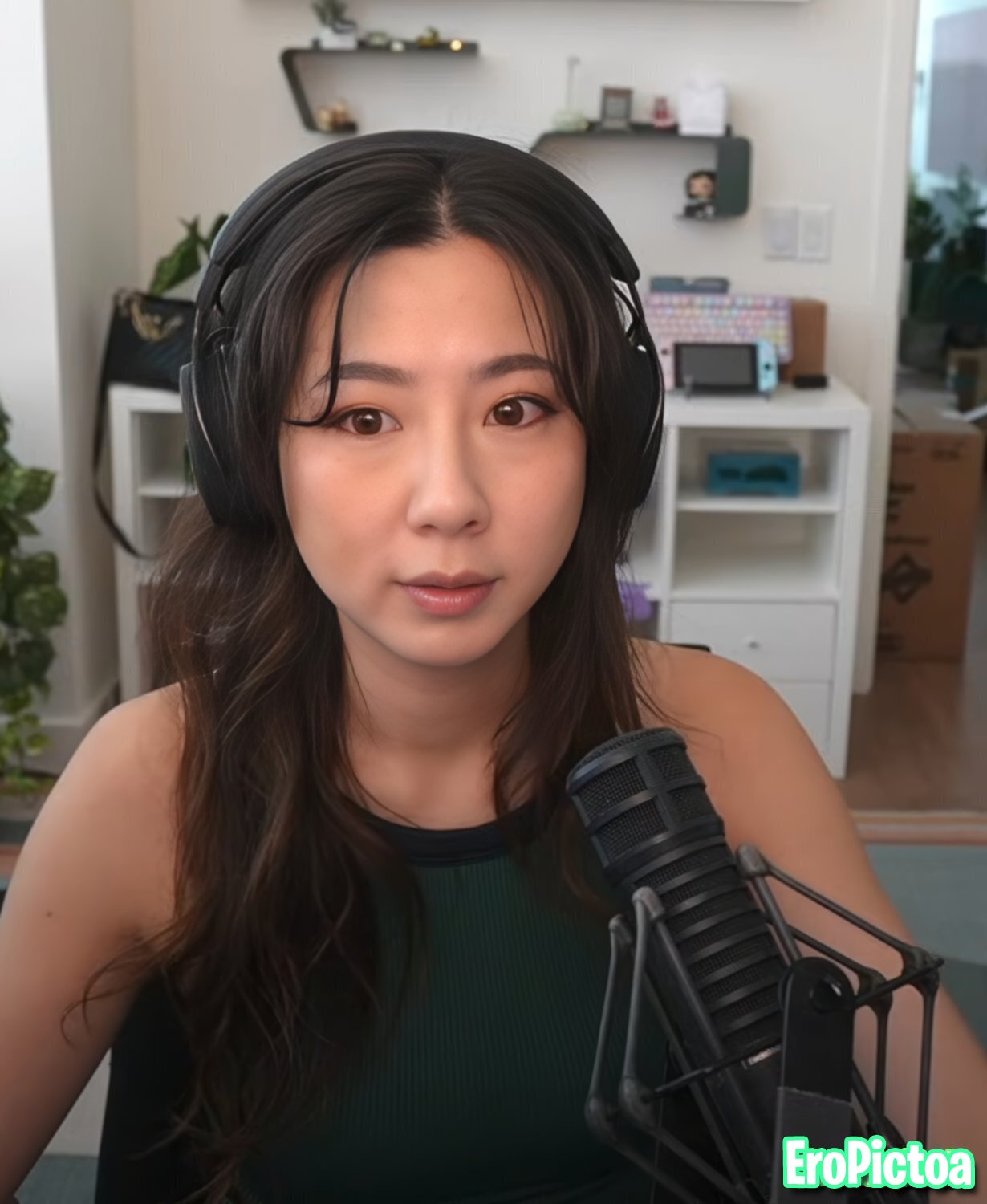 Fuslie [12] photo featuring chinese - Part 32