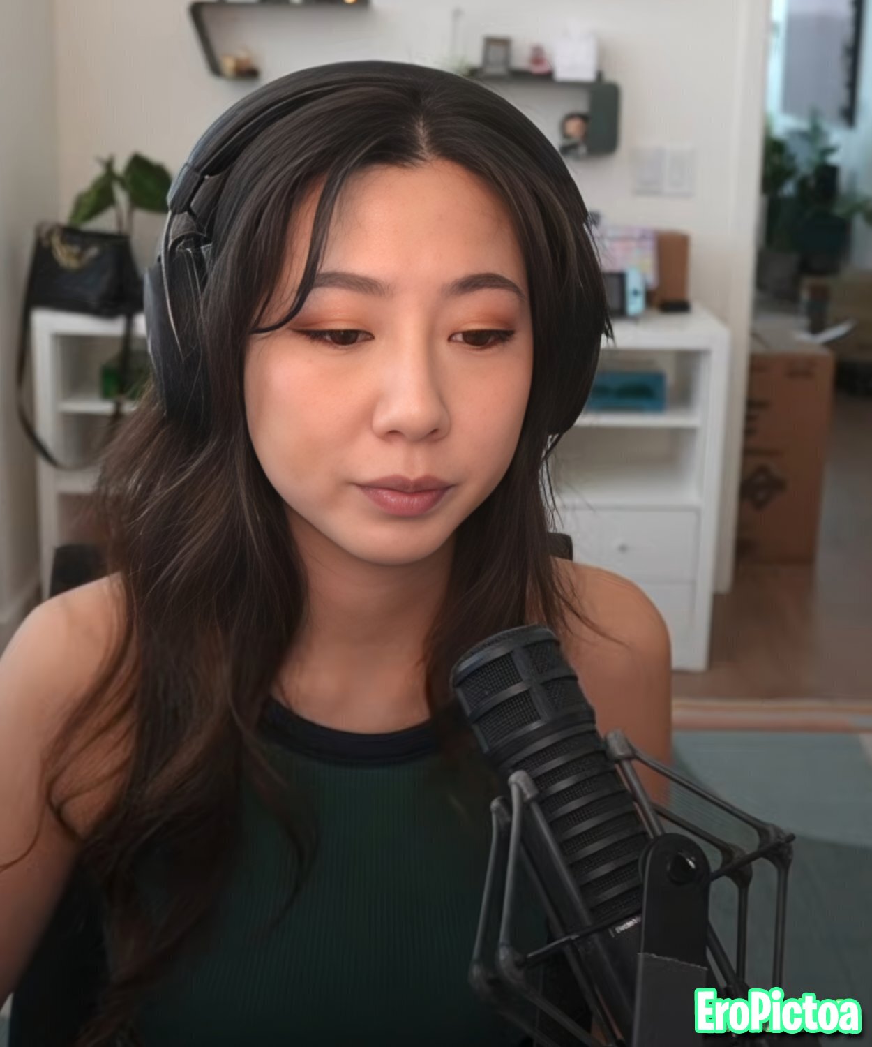 Fuslie [12] photo featuring perky - Part 35