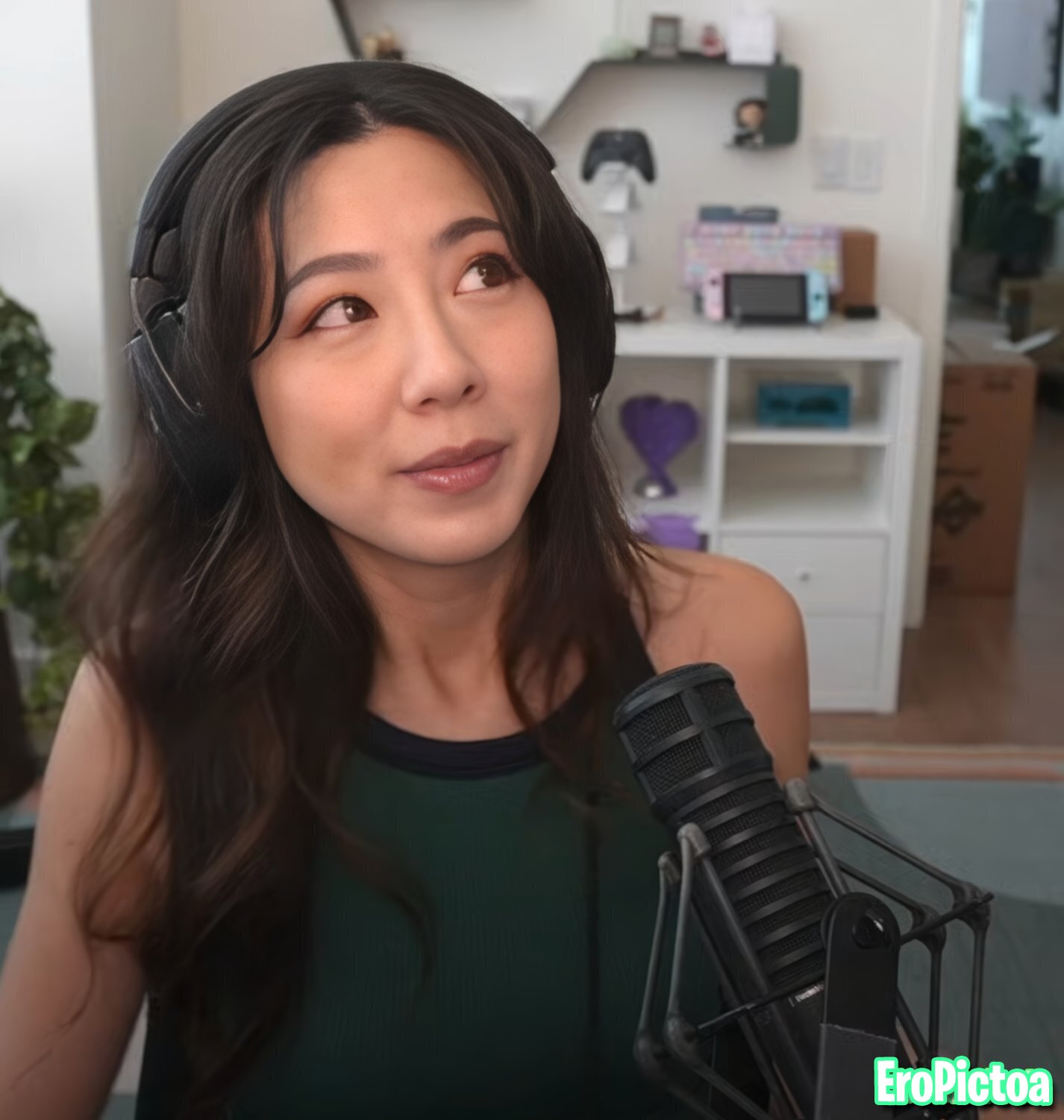 Fuslie [12] photo featuring twitch streamer - Part 40