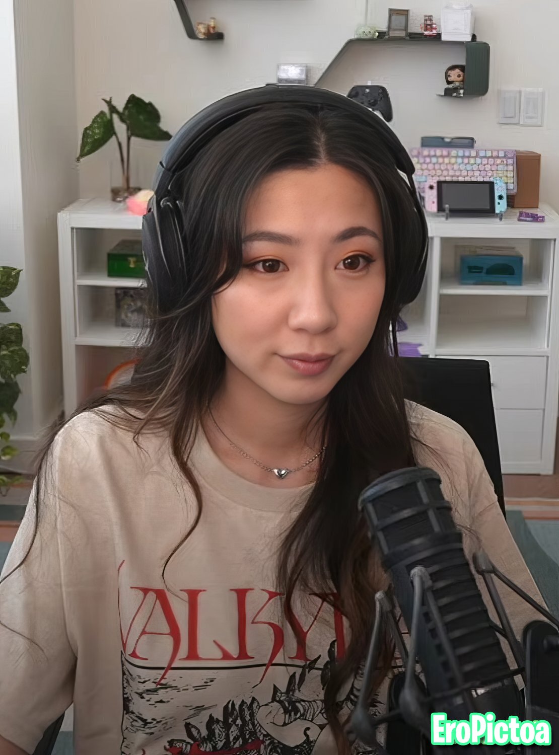 Fuslie [12] photo featuring asian - Part 45