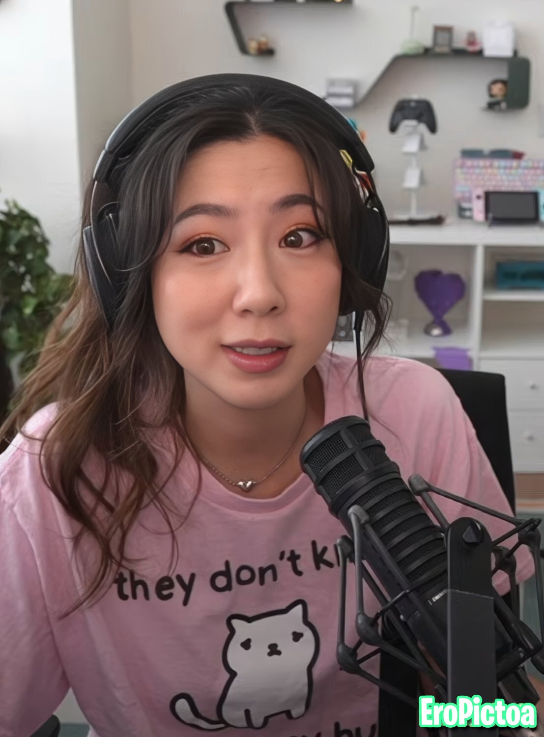 Fuslie [12] photo featuring asian - Part 87