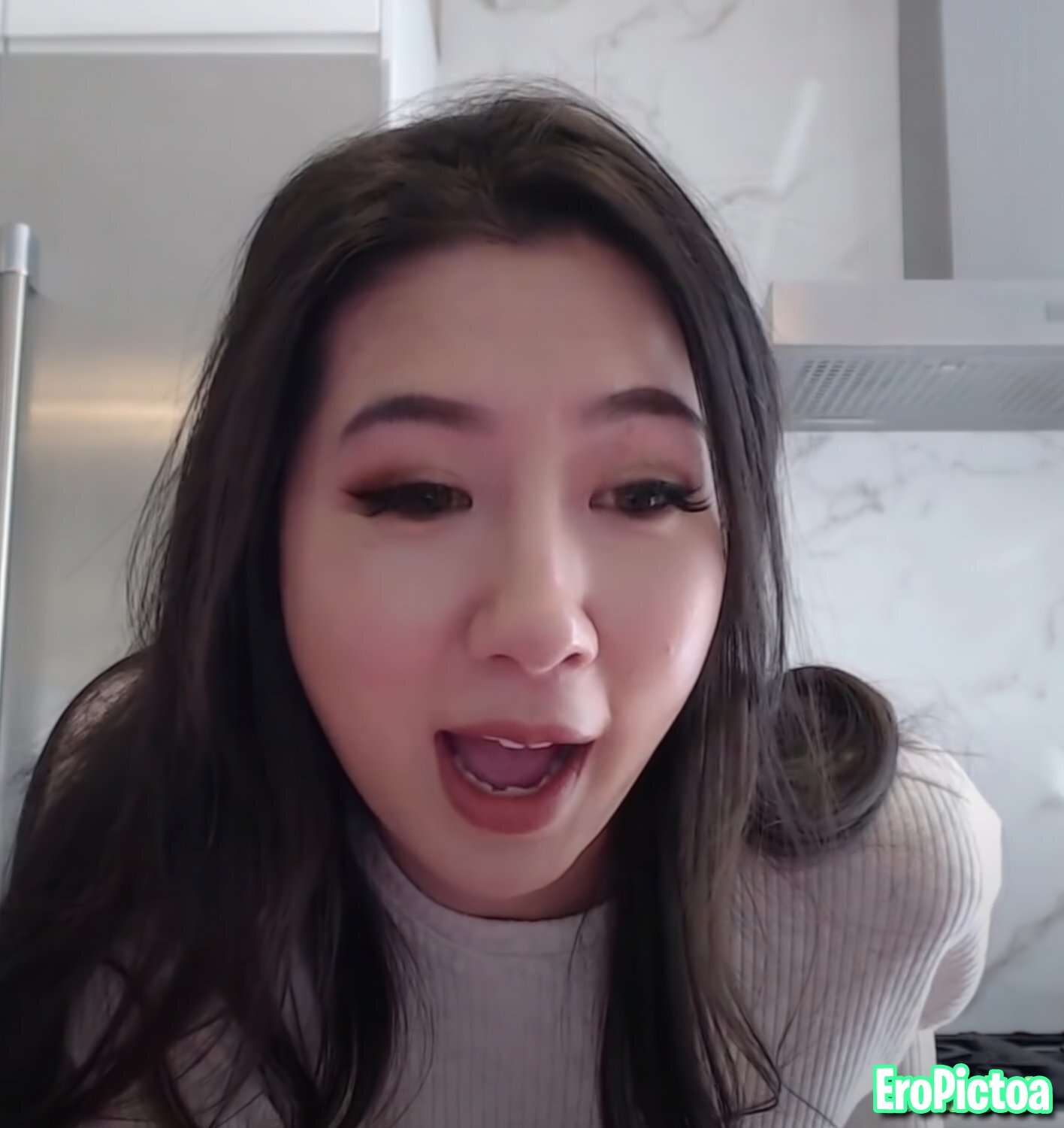 Fuslie [9] photo featuring petite - Part 31