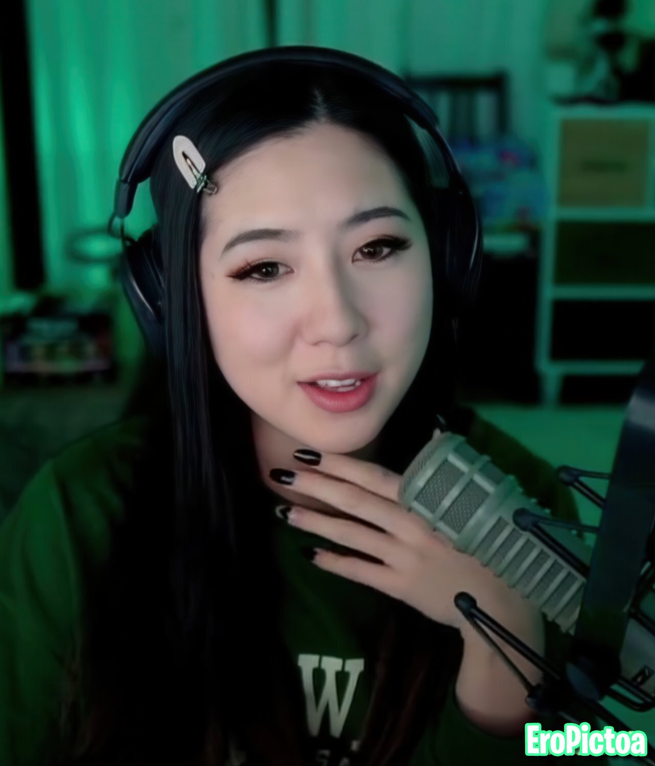 Fuslie [9] photo featuring PRK69420 - Part 95