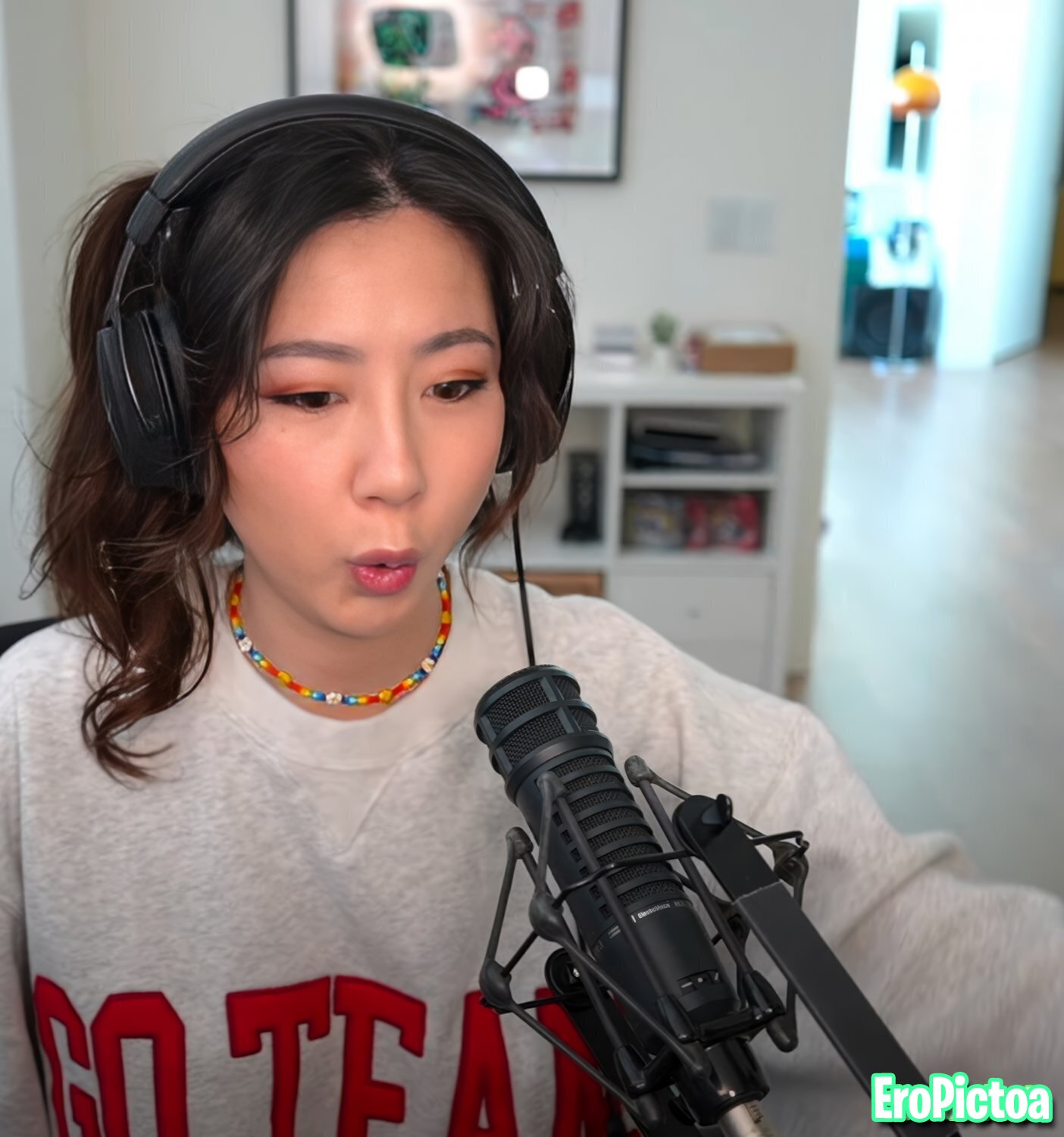 Fuslie [4] photo featuring gamer girl - Part 13