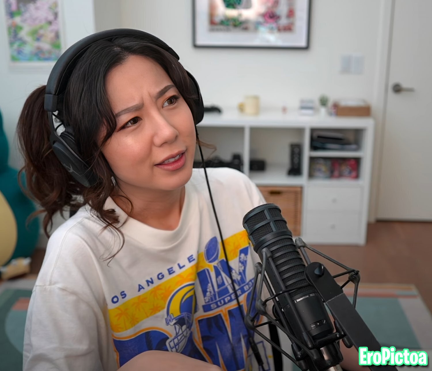 Fuslie [4] photo featuring brunette - Part 20