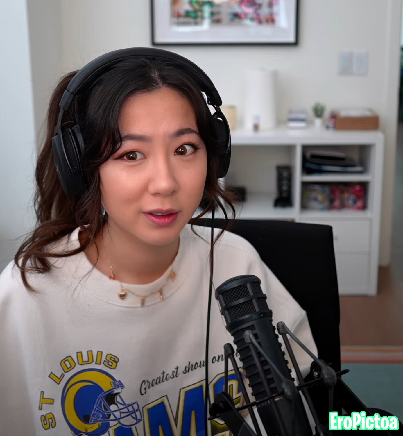 Fuslie [4] photo featuring youtubers - Part 25