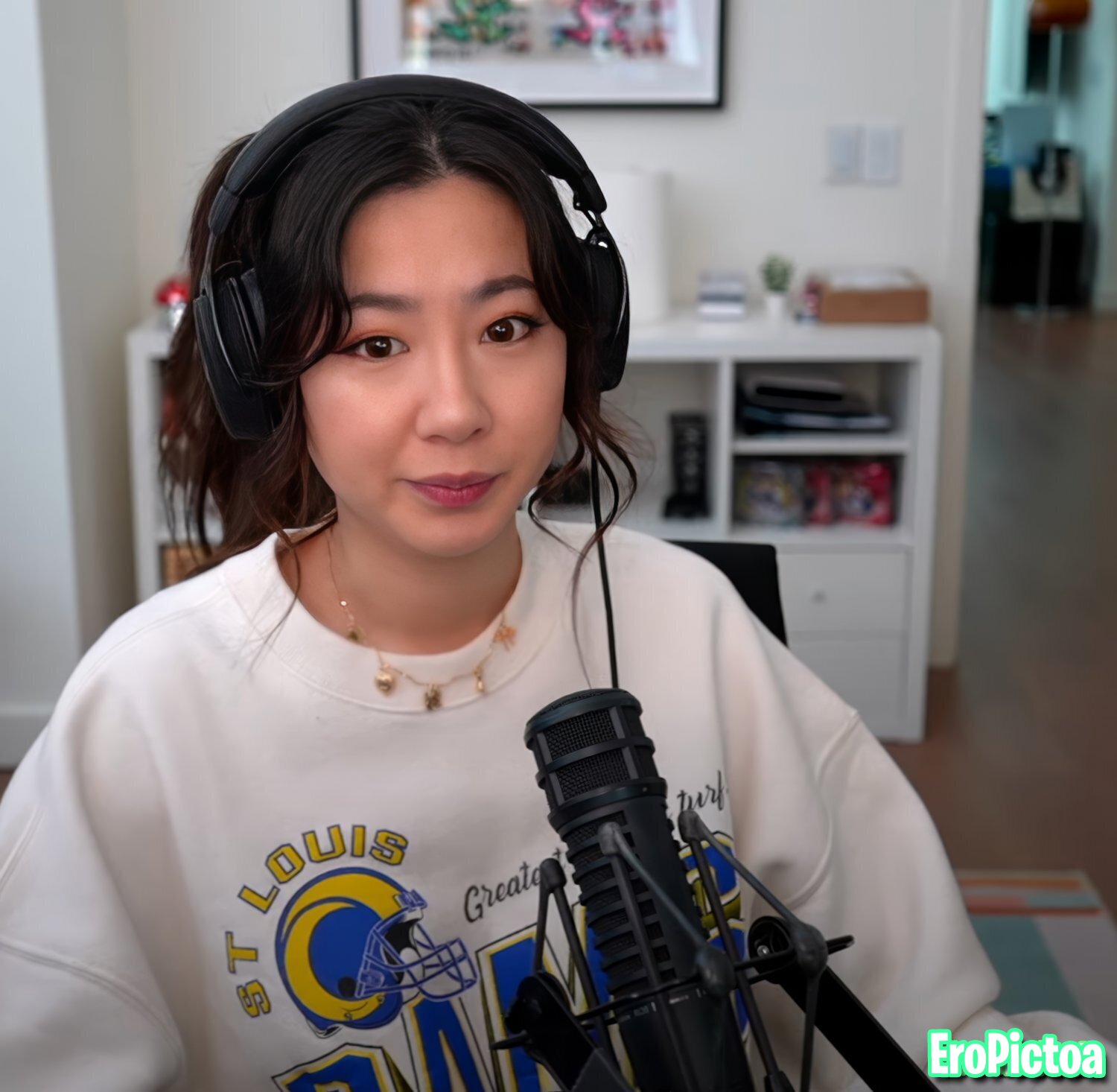 Fuslie [4] photo featuring american - Part 33