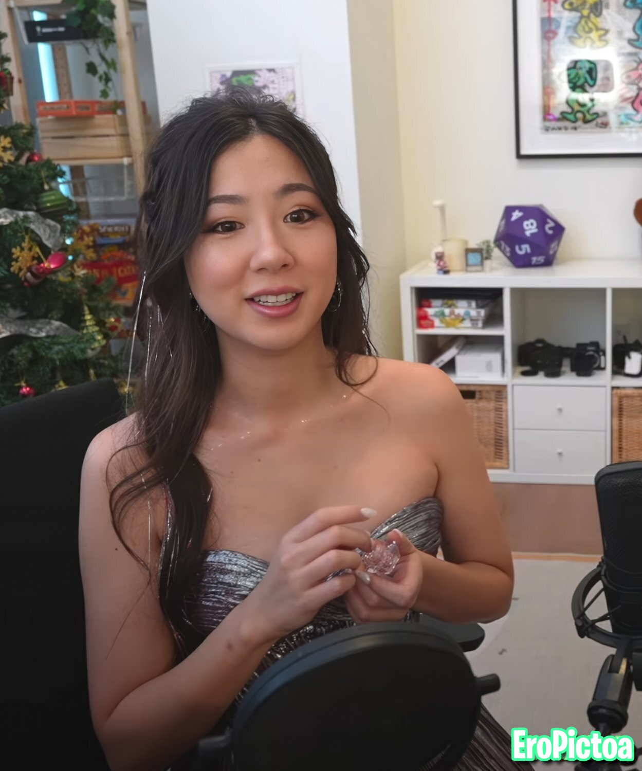 Fuslie [4] photo featuring youtubers - Part 55