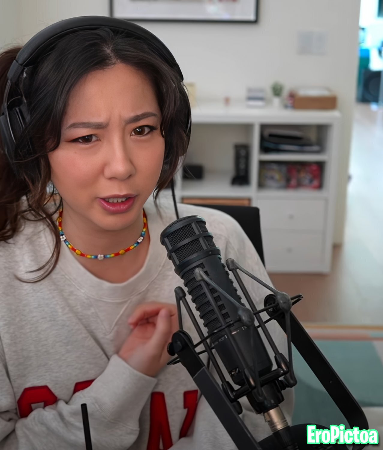 Fuslie [4] photo featuring american - Part 3