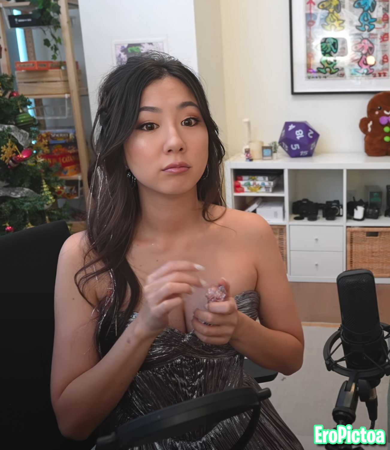 Fuslie [4] photo featuring influencer - Part 67