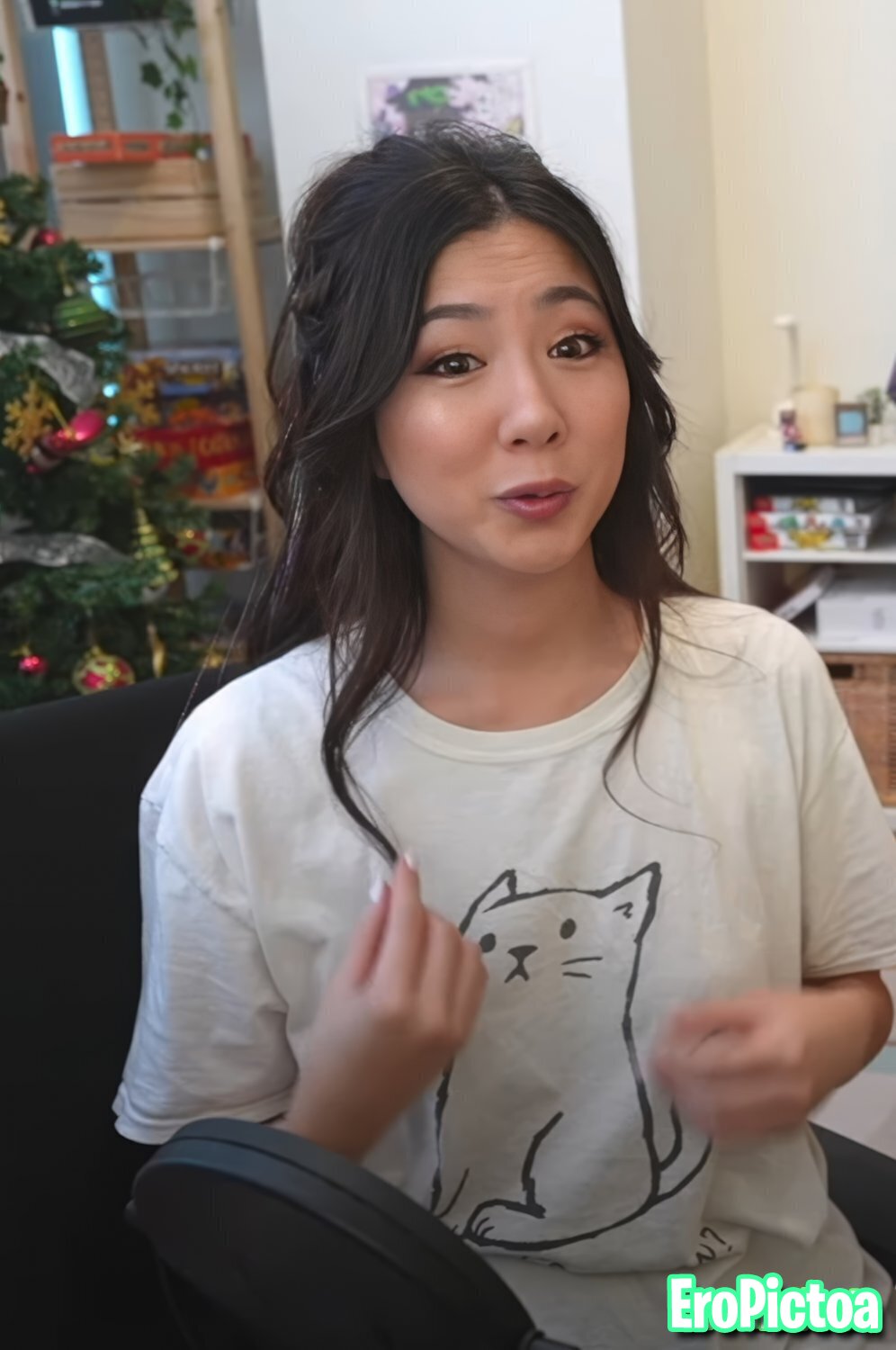 Fuslie [4] photo featuring youtubers - Part 70