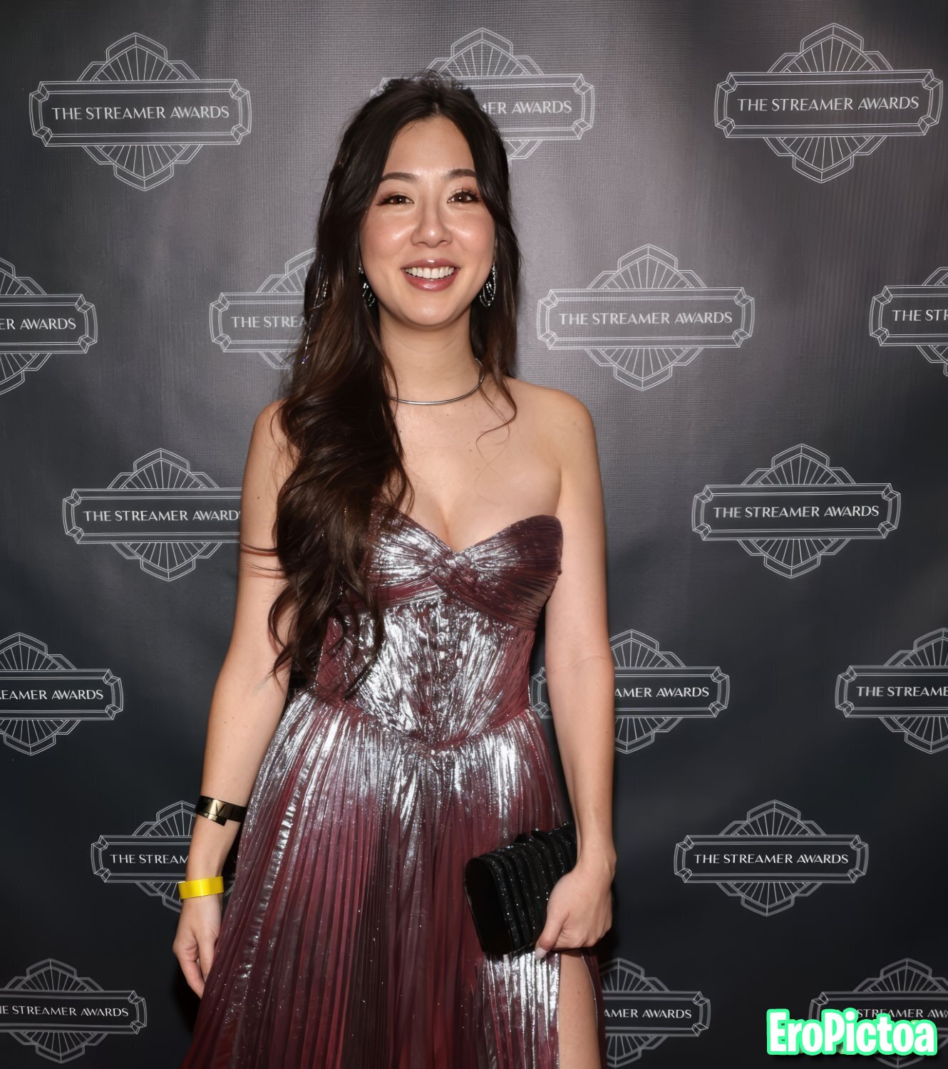 Fuslie [4] photo featuring youtubers - Part 85