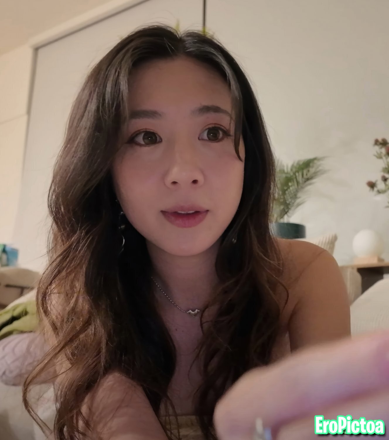 Fuslie [13] photo featuring twitch