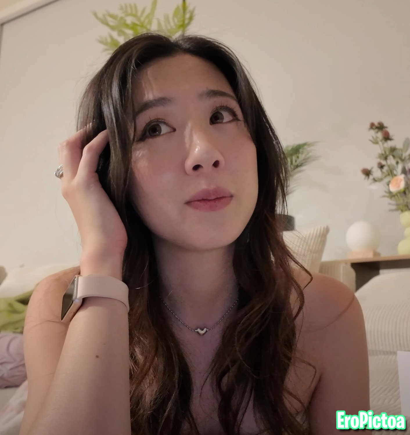 Fuslie [13] photo featuring twitch streamer