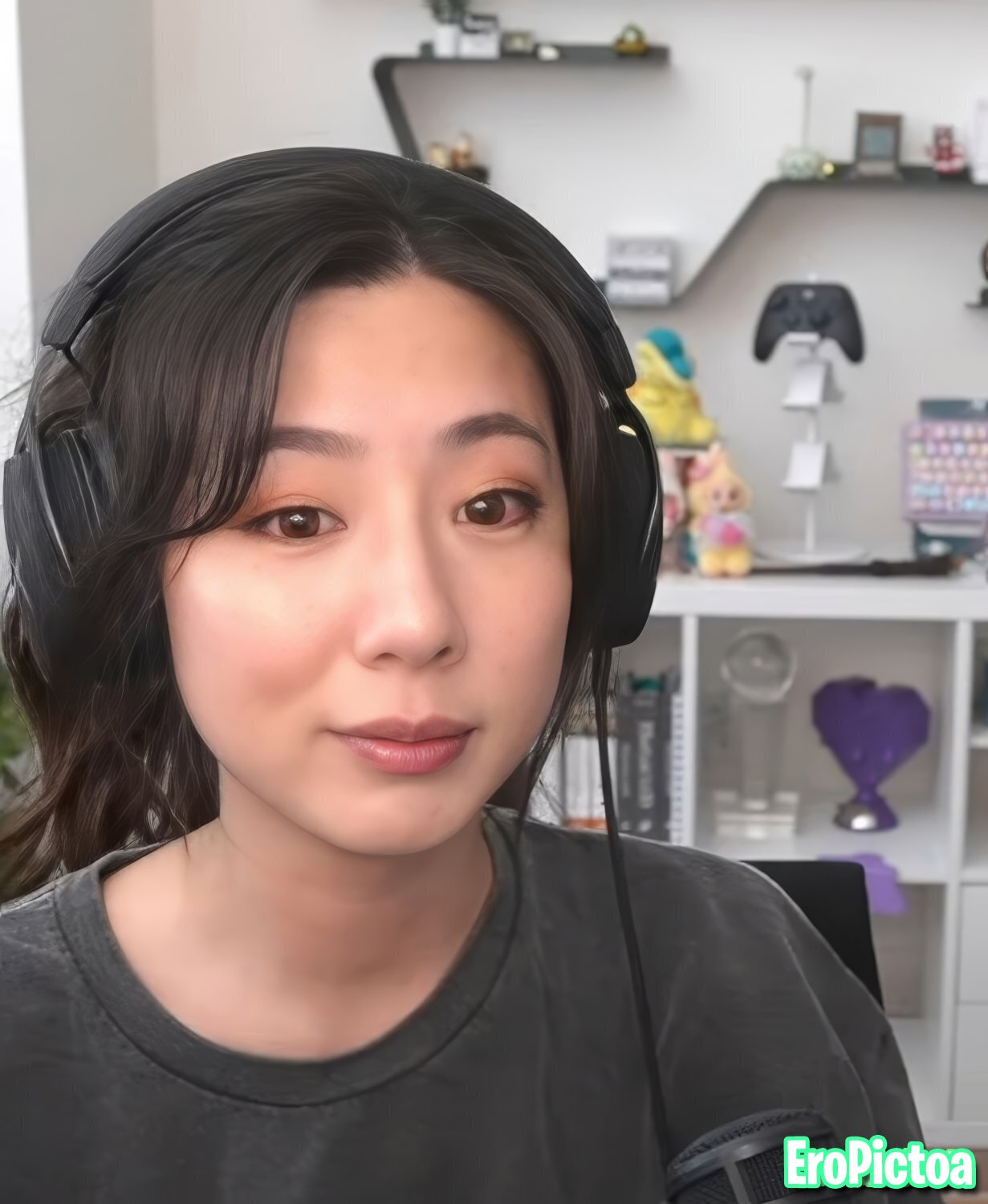 Fuslie [13] photo featuring chinese