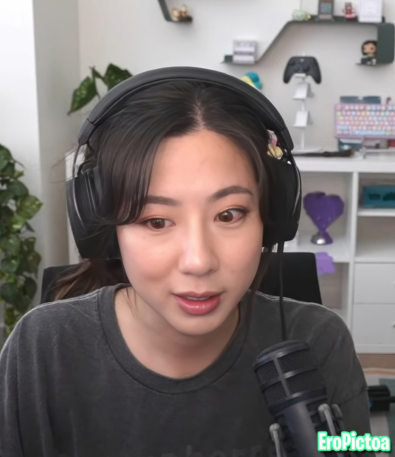 Fuslie [13] photo featuring streamer
