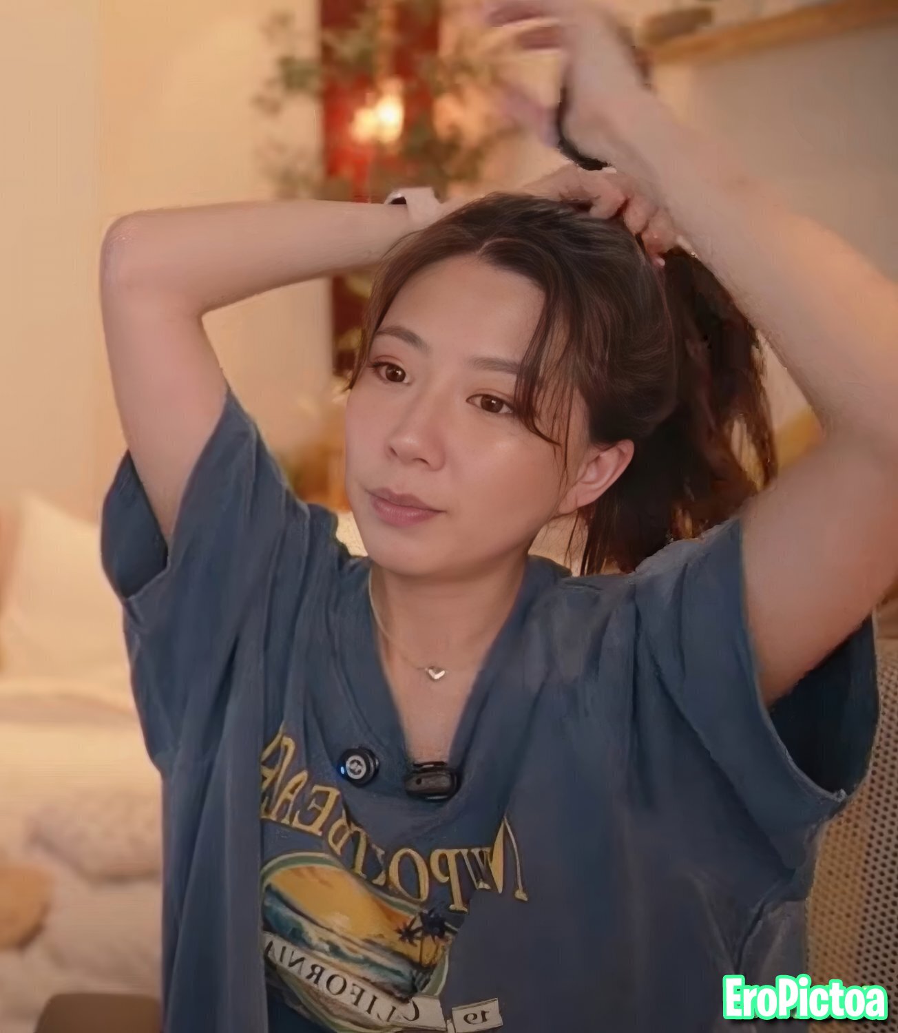 Fuslie [13] photo featuring gamer girl