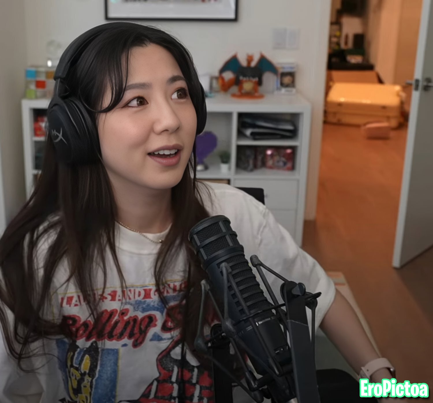 Fuslie [5] photo featuring asian - Part 2