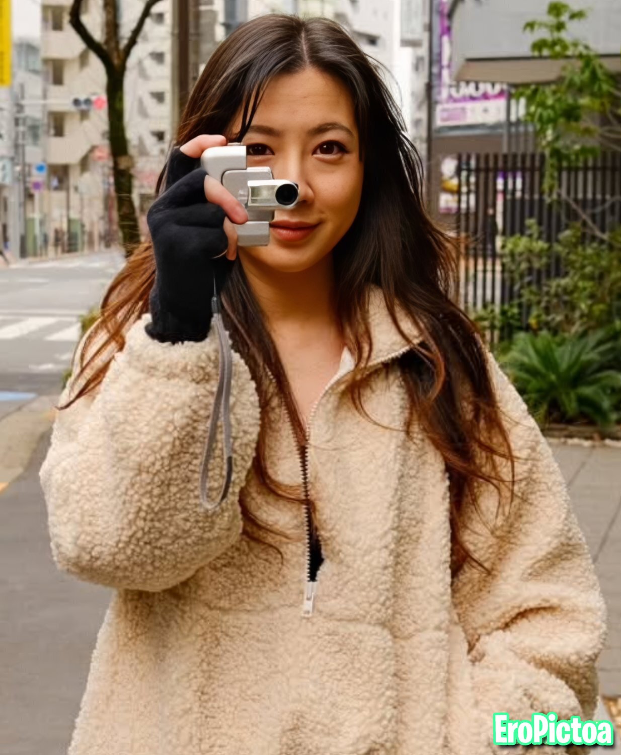 Fuslie [5] photo featuring long hair - Part 37