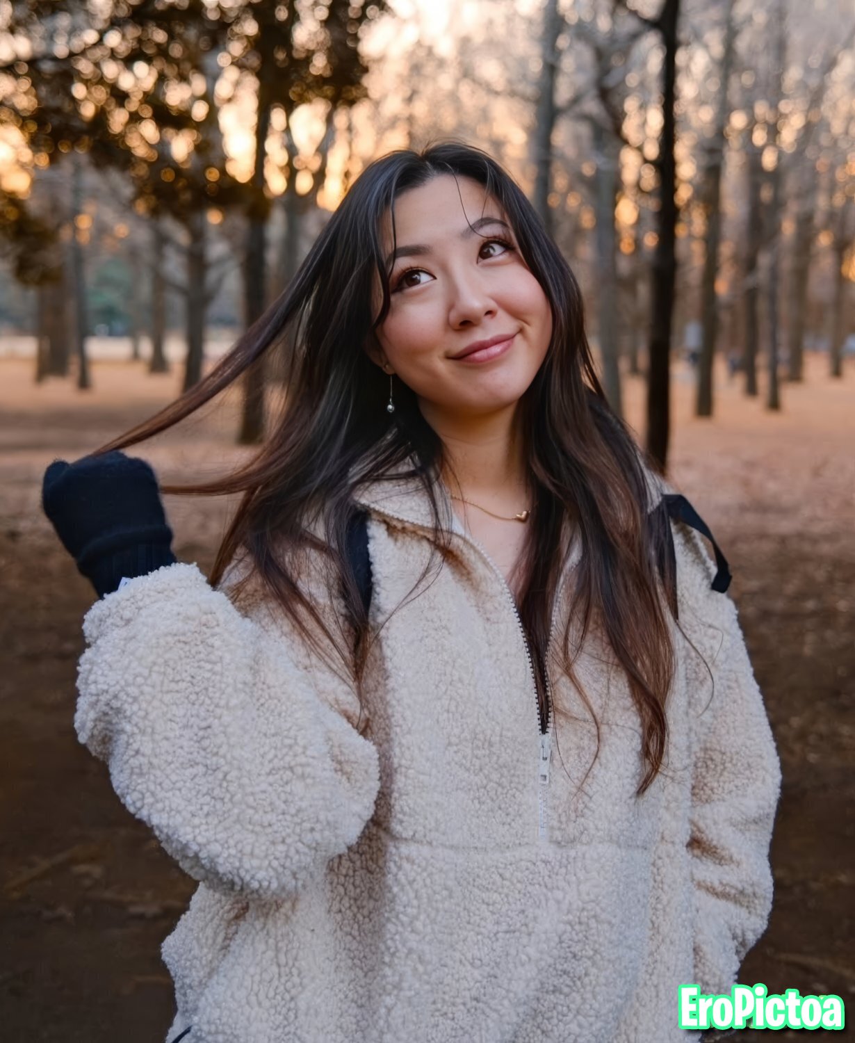 Fuslie [5] photo featuring twitch streamer - Part 43