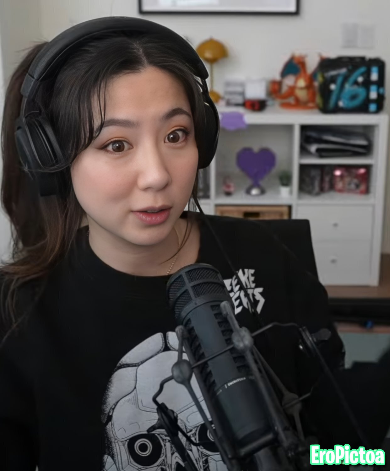 Fuslie [5] photo featuring brunette - Part 68