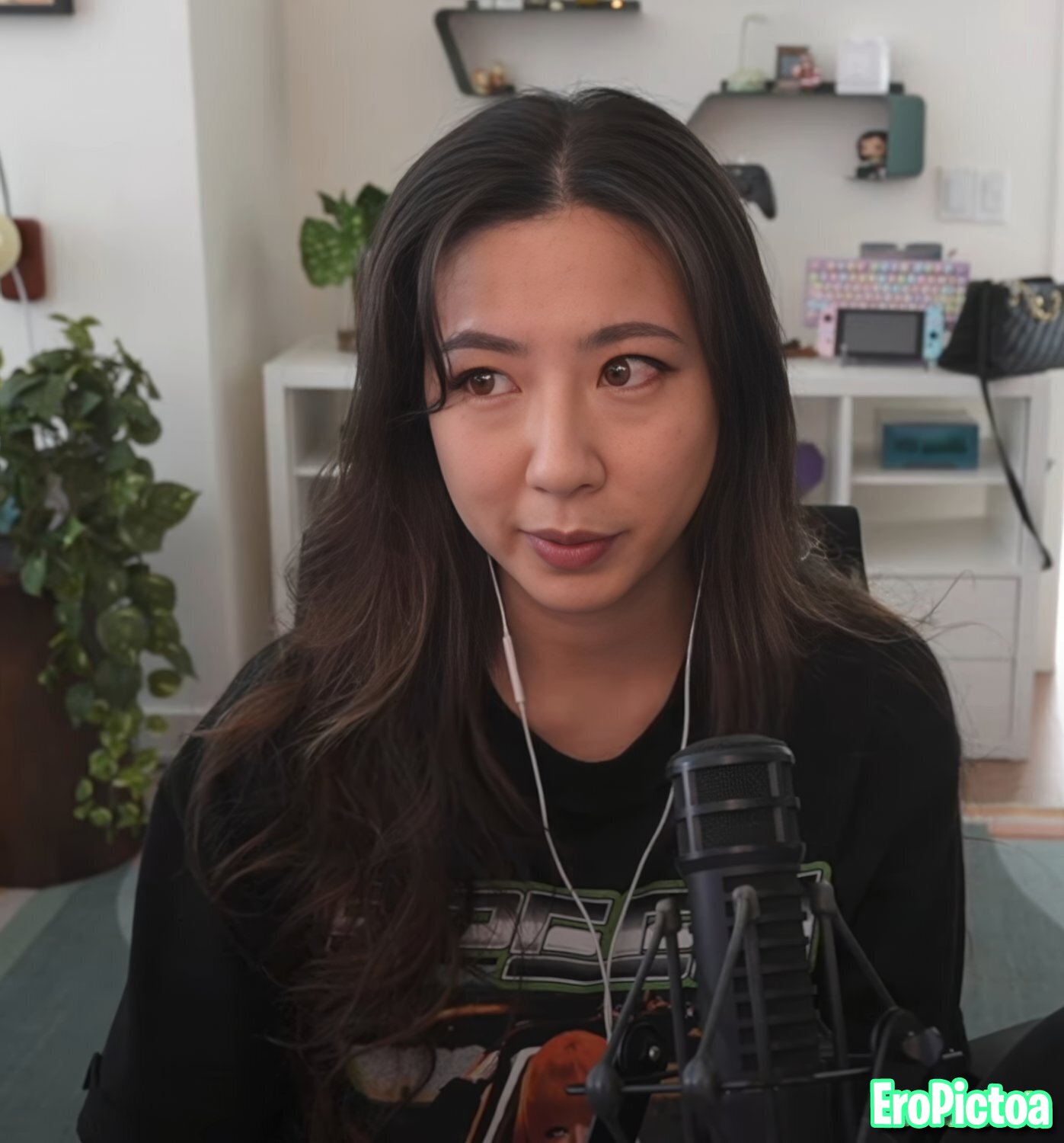 Fuslie [11] photo featuring asian - Part 17